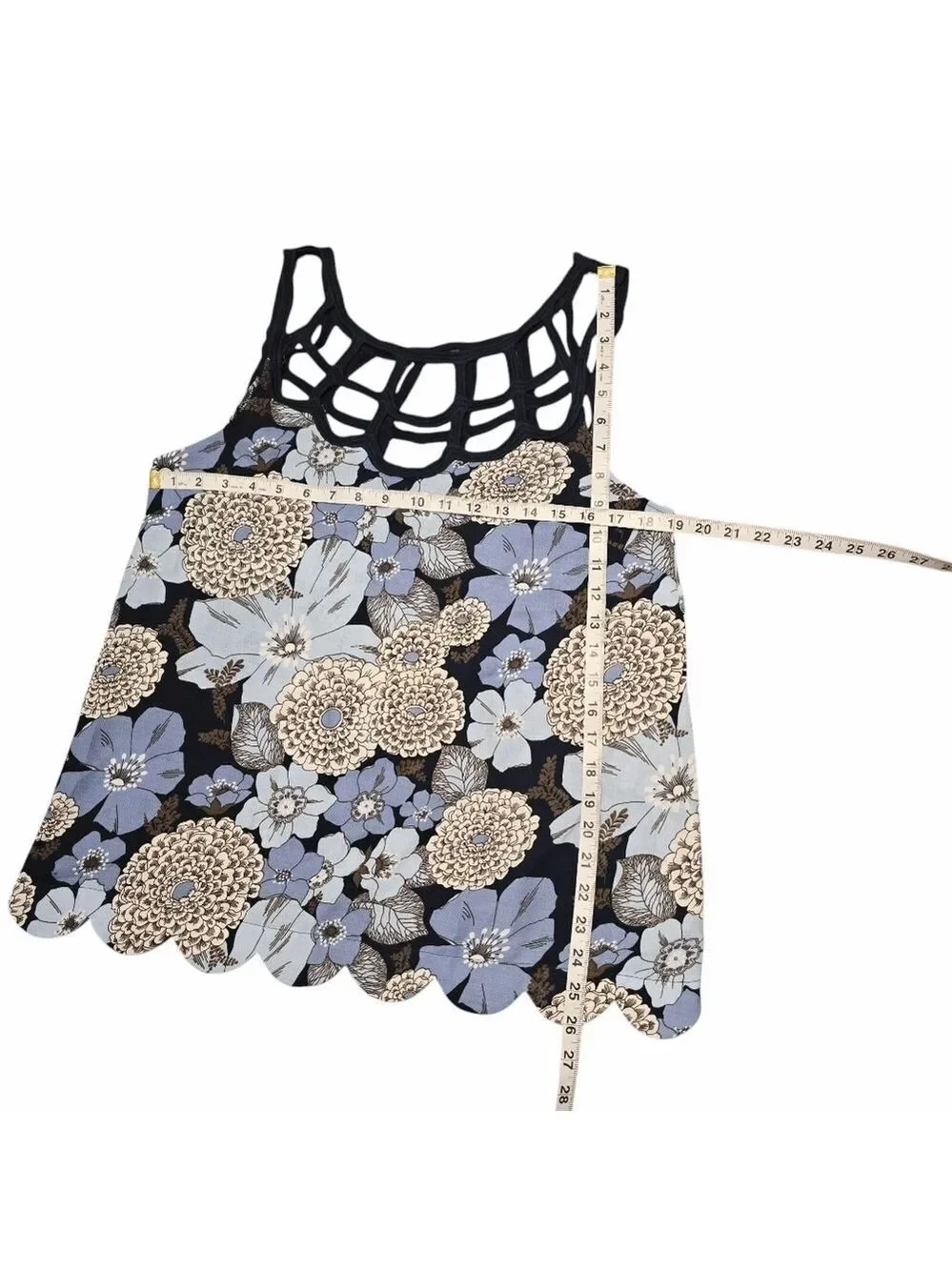 NWT Entro Lattice Floral Blue White Scalloped Top M